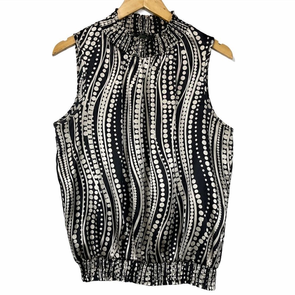 Sere Nade New York Ruffled Neck Line Tank Top - Picture 2 of 10